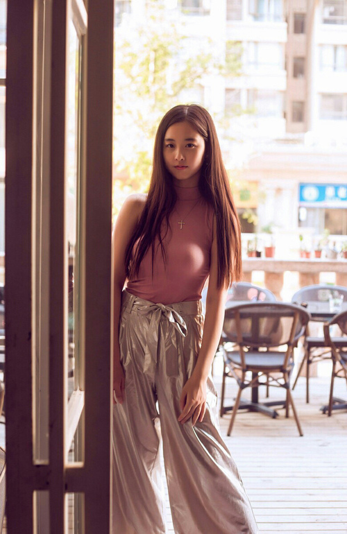 “攻防战激烈升温：谁能占据战术优势，领跑季后赛？”，攻防战视频