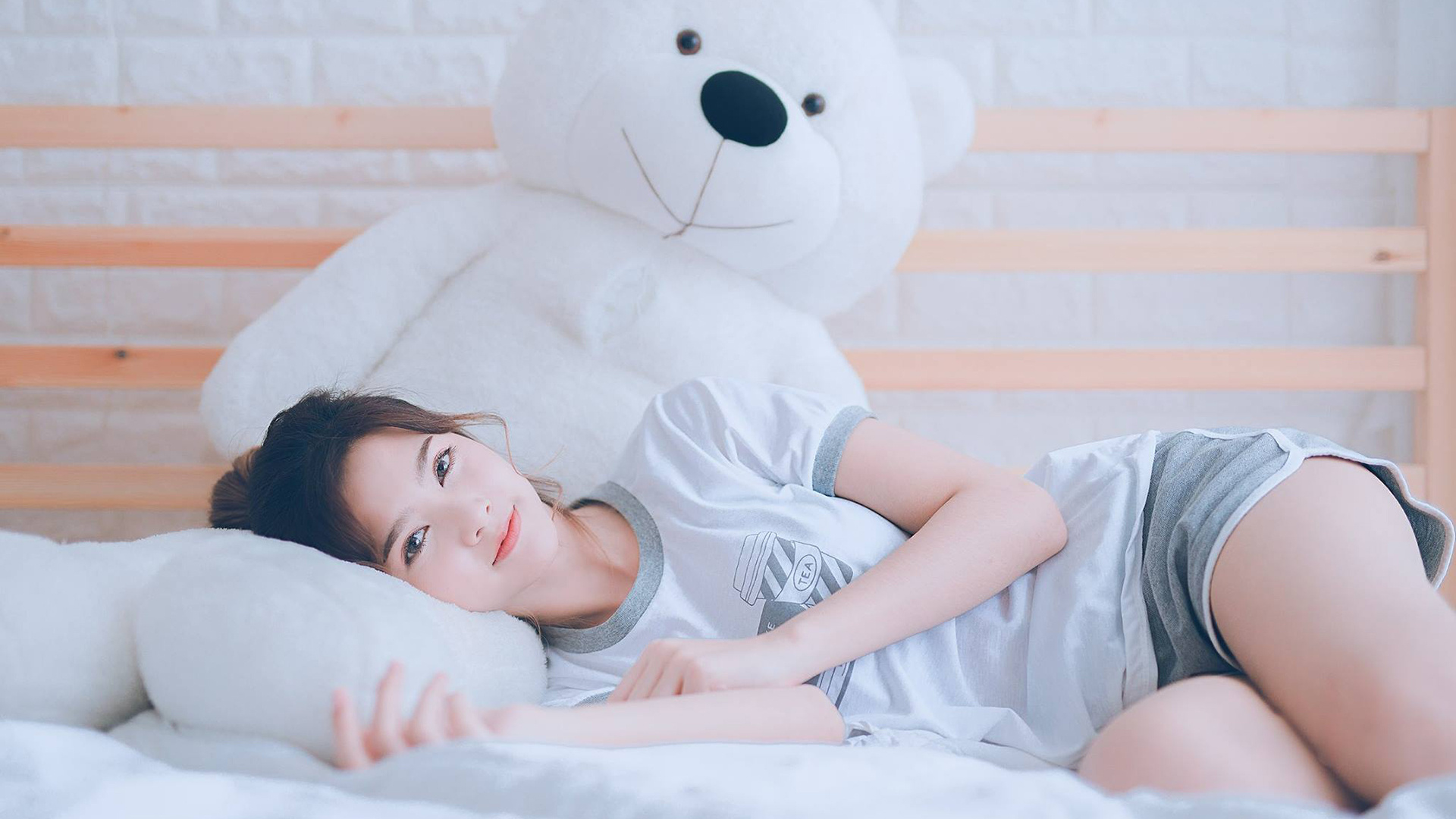 九游网页版官网入口-掘金教练组分析中国高中篮球录像，推动国际交流，篮球掘金队