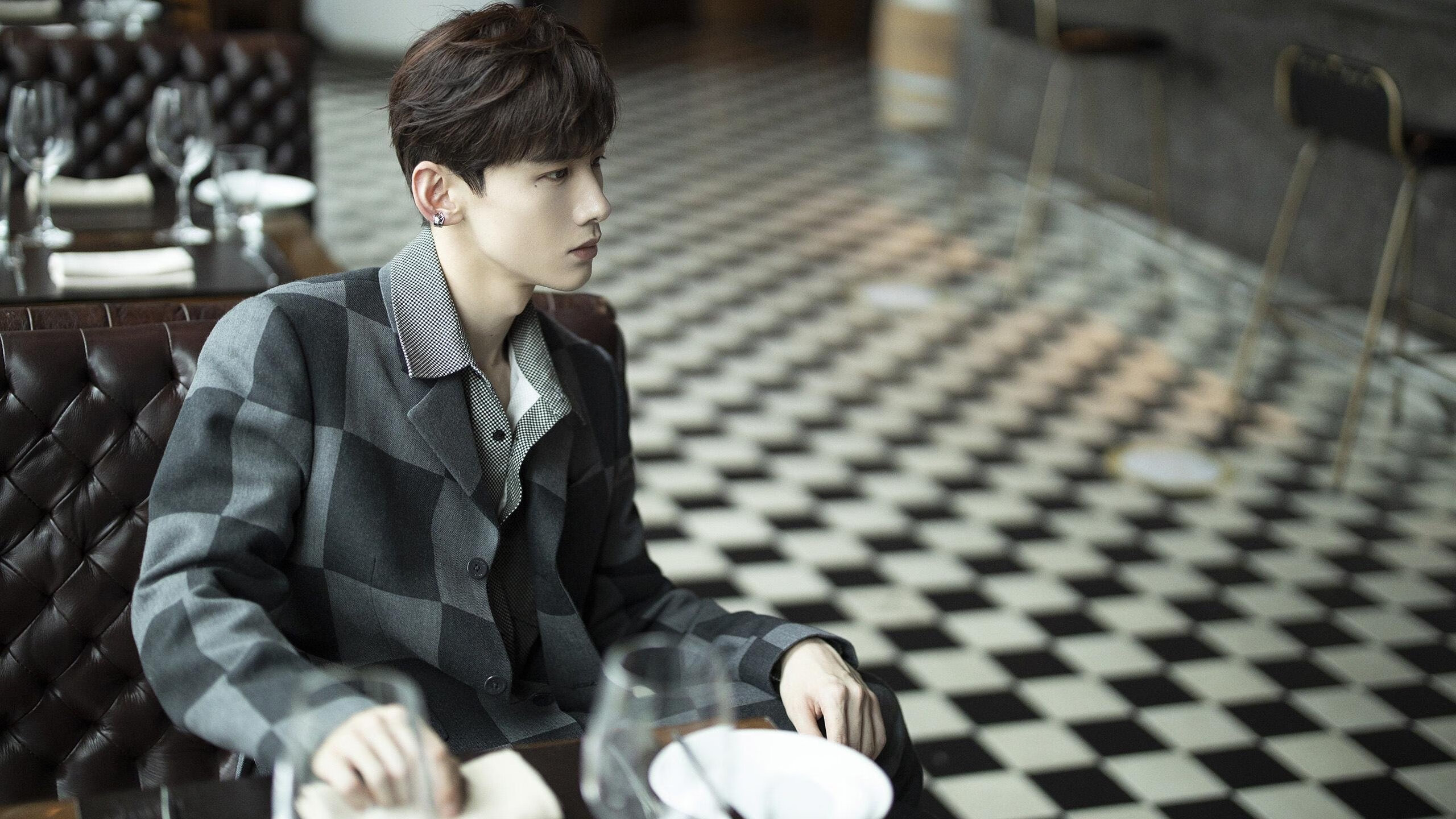 九游(jiuyou)官方网站-比赛战术复盘：成败细节，深度剖析，比赛战术方案