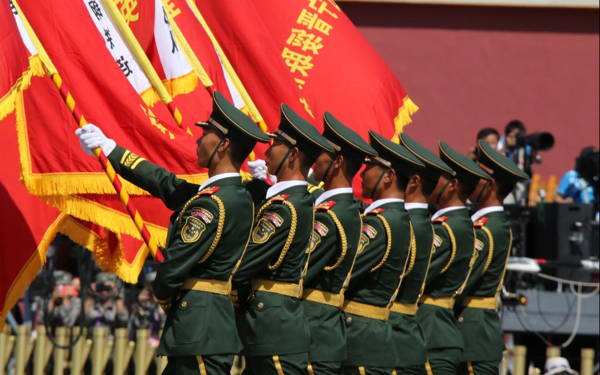 中小学体育教师职业压力及缓解策略研究，体育教师面临的挑战以及应对方法